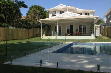 frameless glass fencing 2