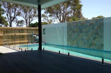 frameless glass fencing