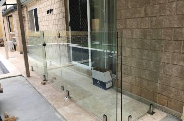 frameless glass fencing 6